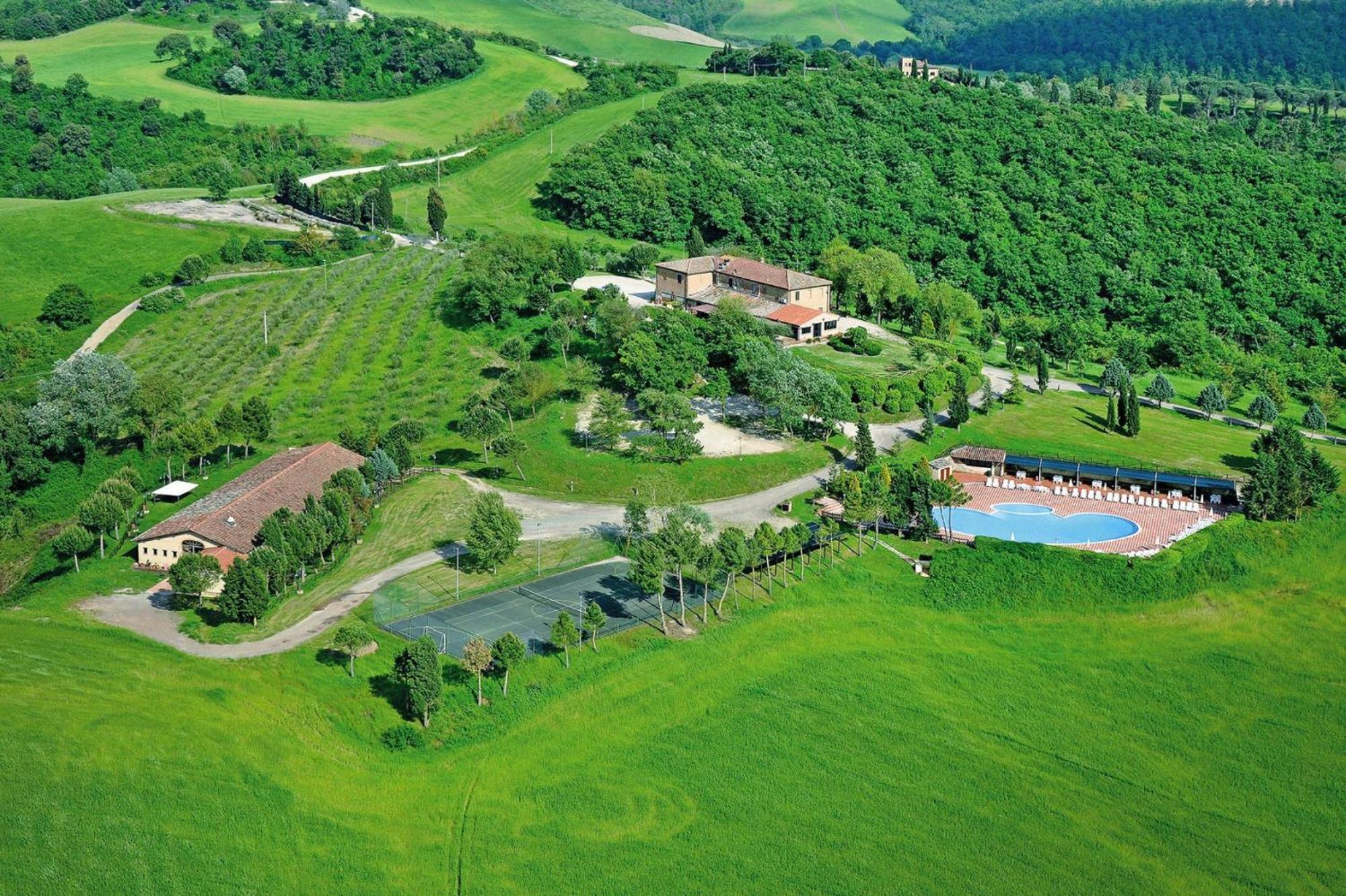 Fattoria Bio Pieve A Salti Montalcino Exterior photo