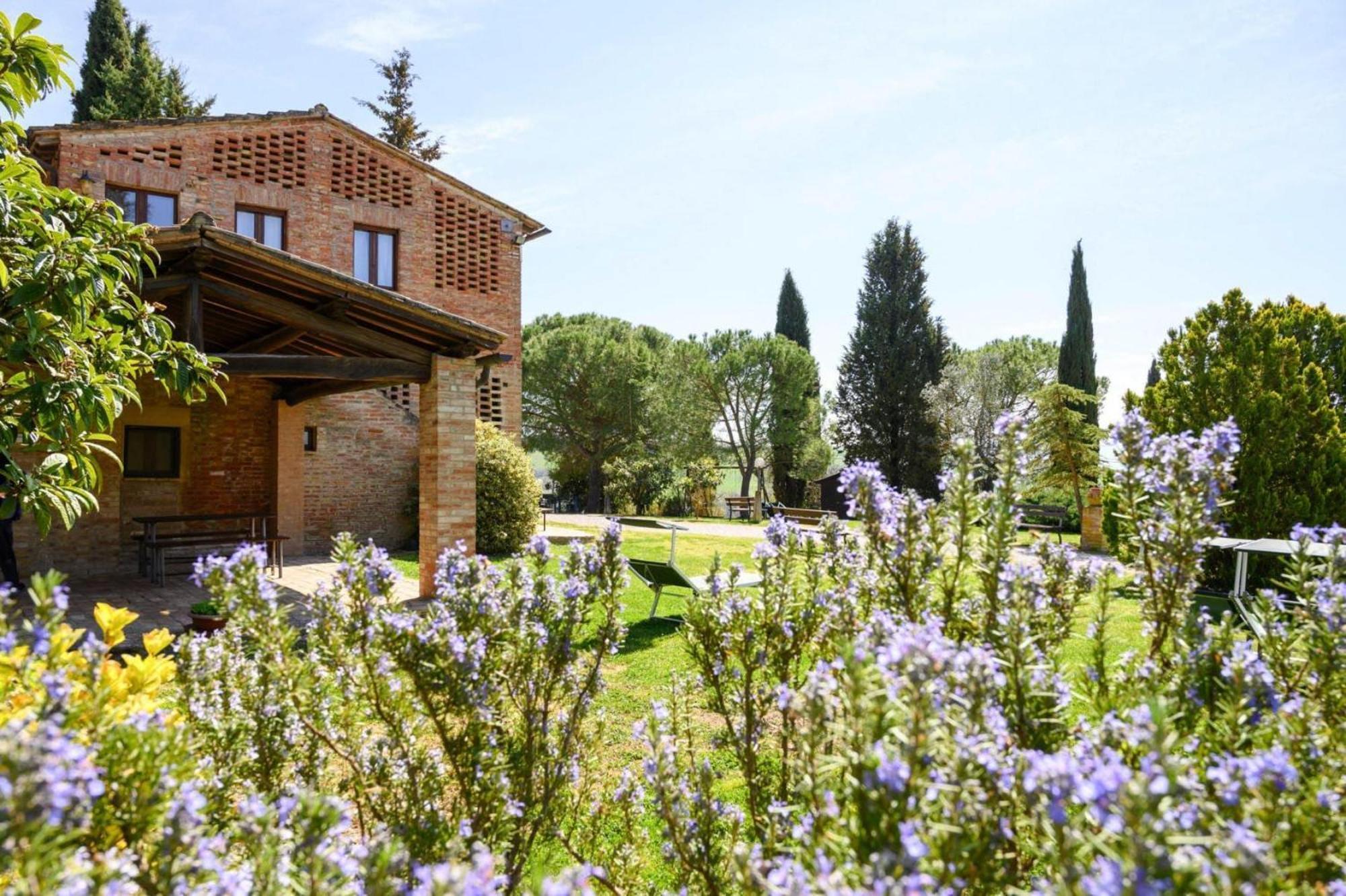 Fattoria Bio Pieve A Salti Montalcino Exterior photo